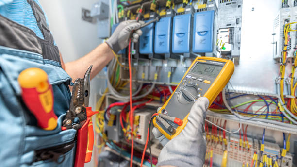 Best Affordable Electrician  in Marshfield, WI